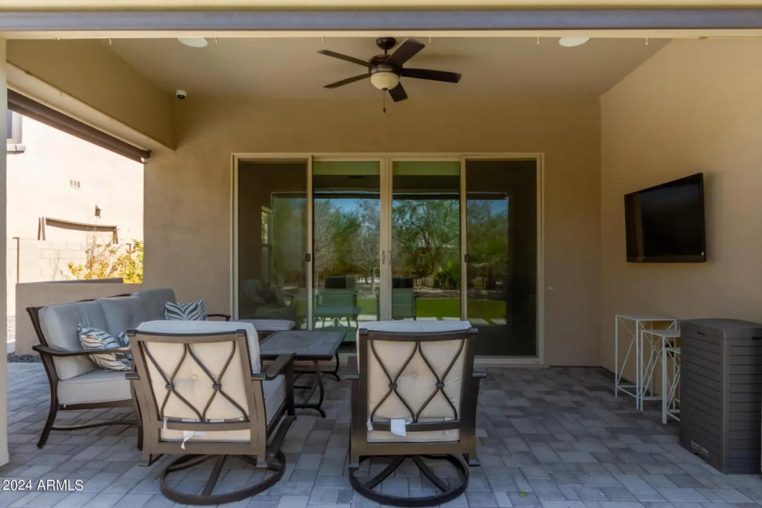 Real Estate Picture 30