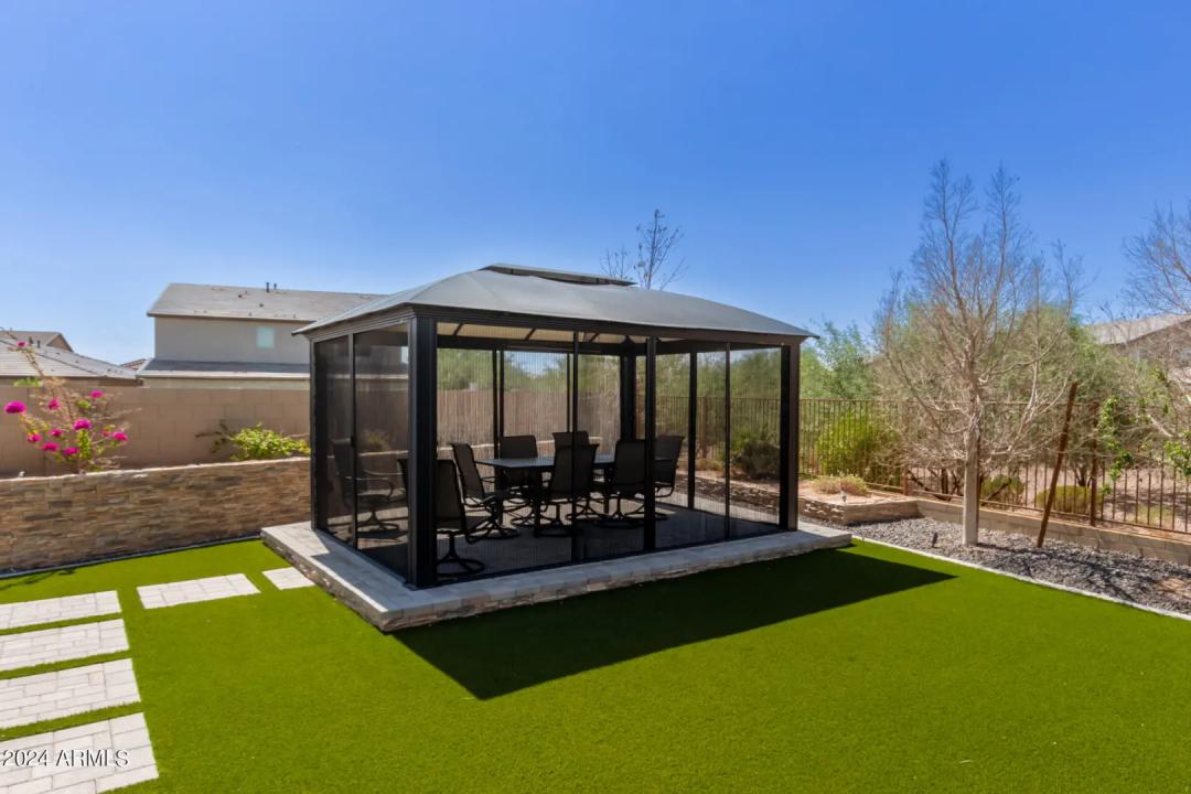 Real Estate Picture 33