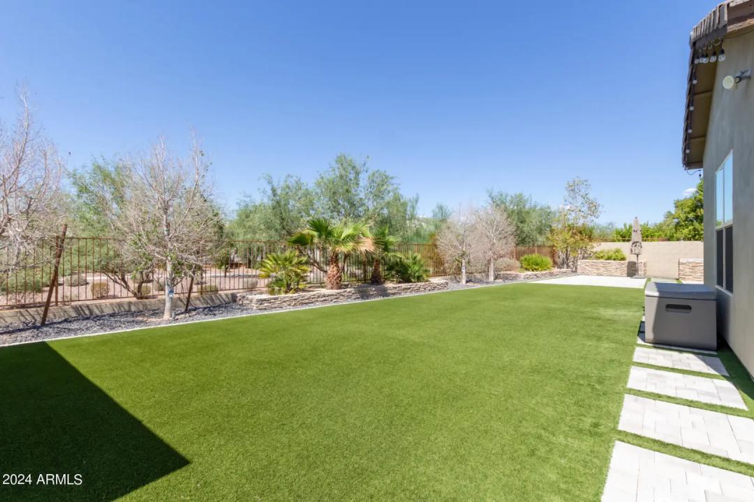 Real Estate Picture 35