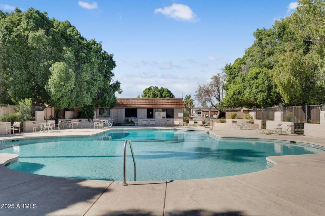 Real Estate Picture 23