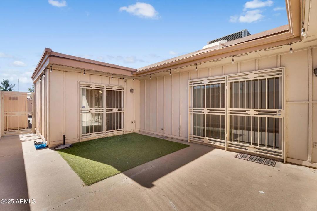 Real Estate Picture 20