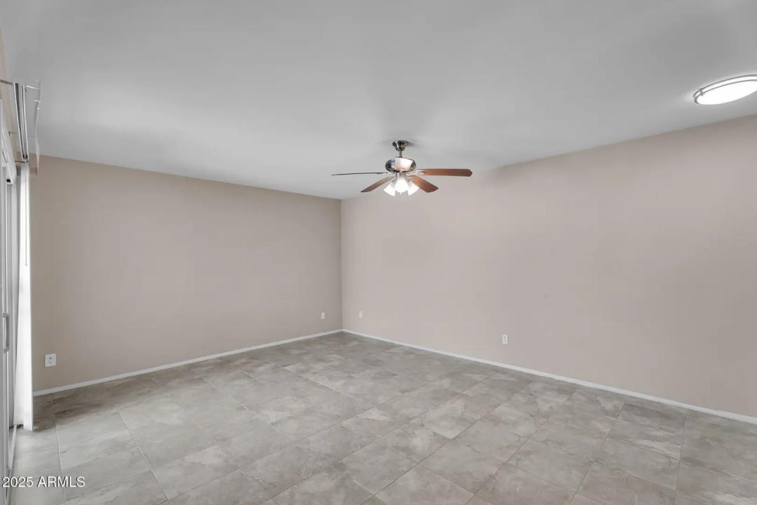 Real Estate Picture 16