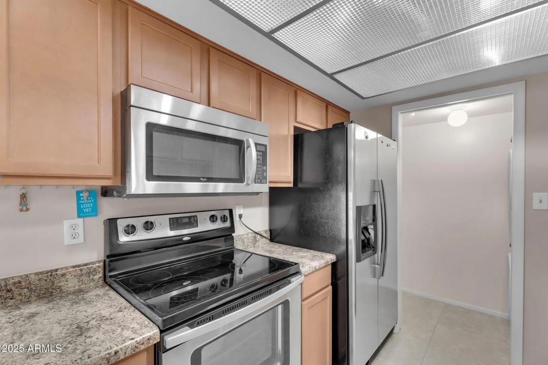 Real Estate Picture 6