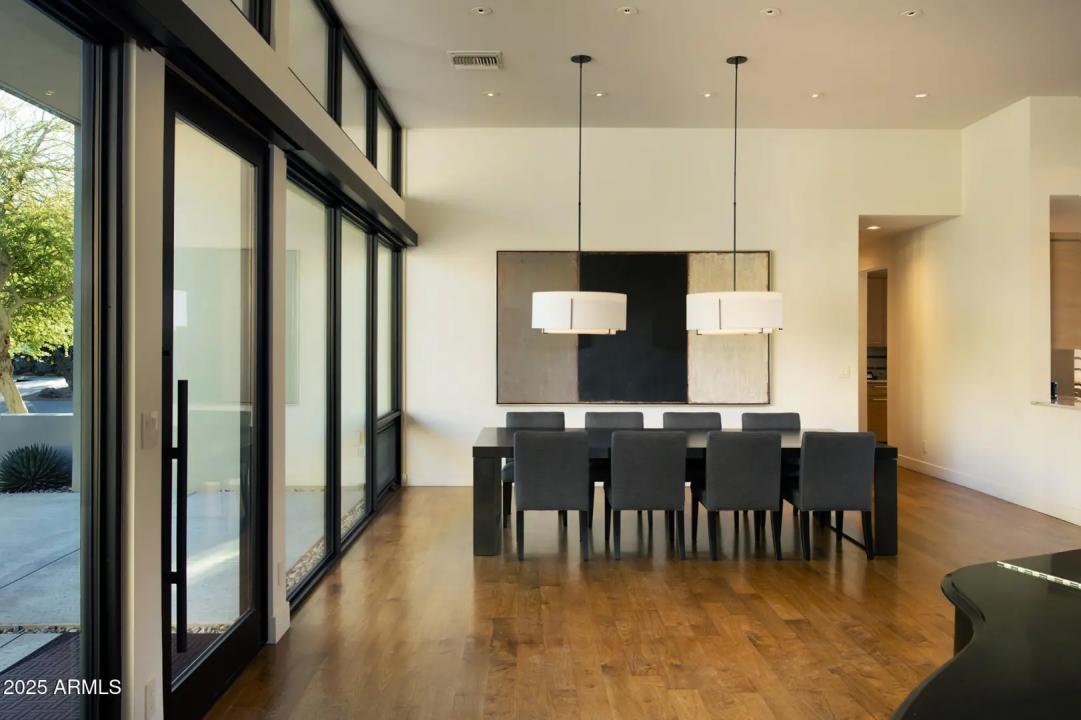 Real Estate Picture 18