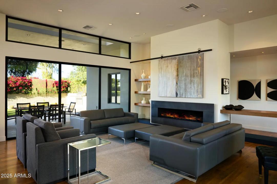 Real Estate Picture 6