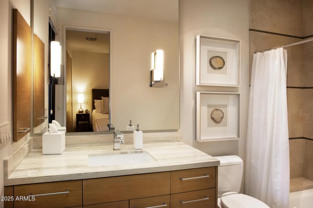 Real Estate Picture 24