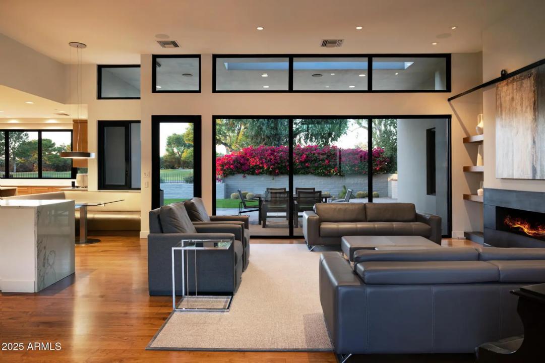 Real Estate Picture 10