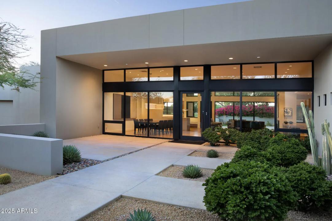 Real Estate Picture 3