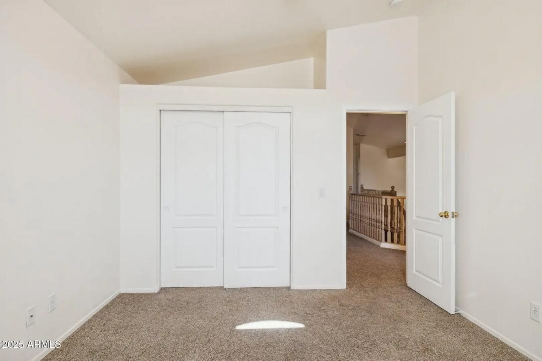 Real Estate Picture 16