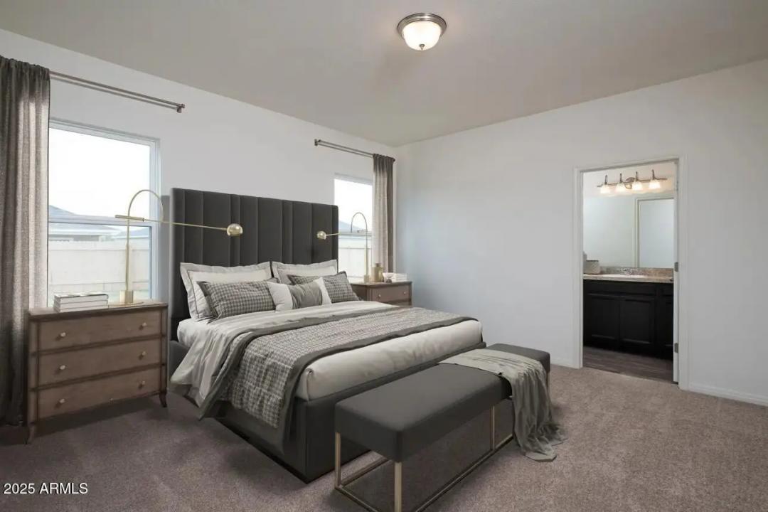 Real Estate Picture 10