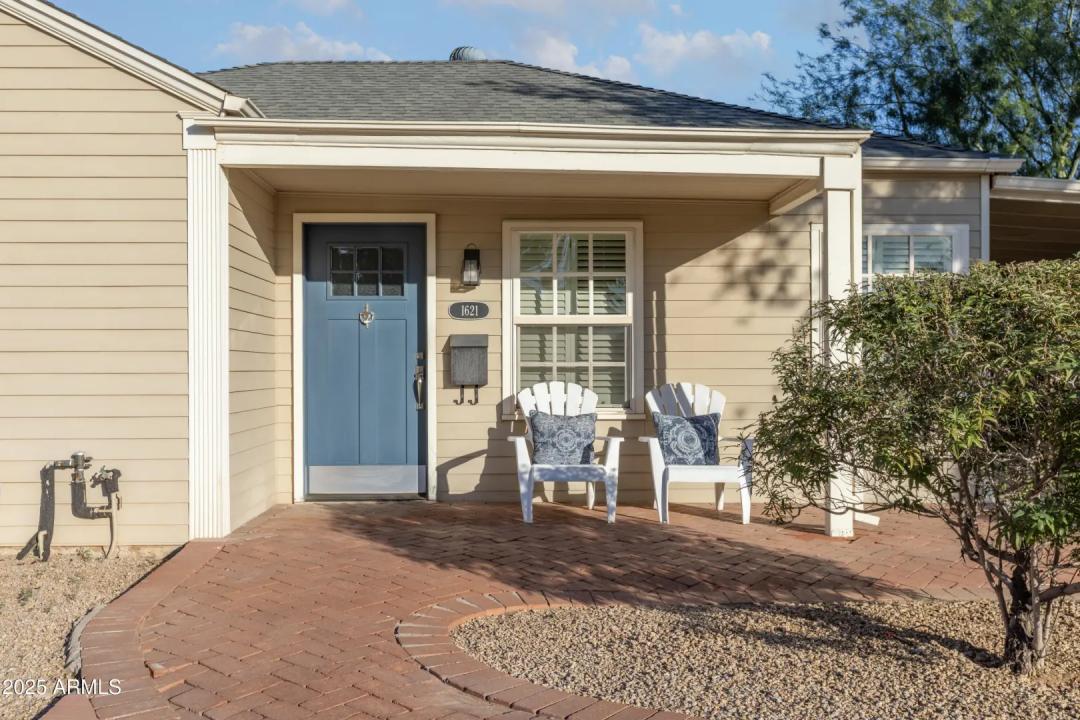 Real Estate Picture 5