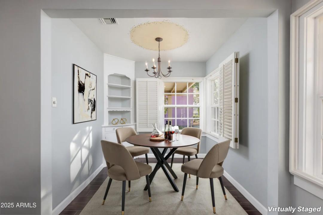 Real Estate Picture 7