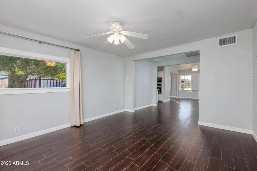 Real Estate Picture 19