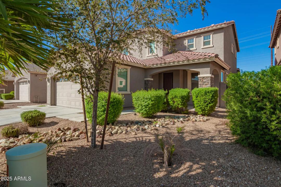 Real Estate Picture 5