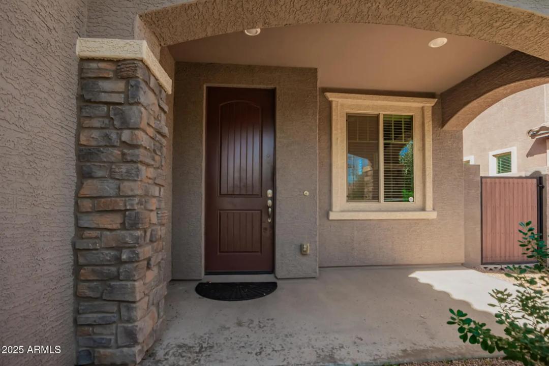 Real Estate Picture 6