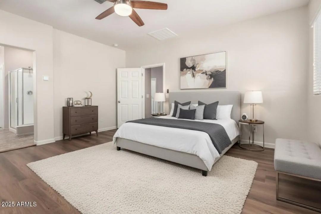 Real Estate Picture 13