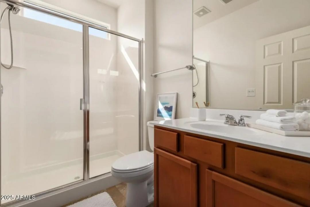 Real Estate Picture 18