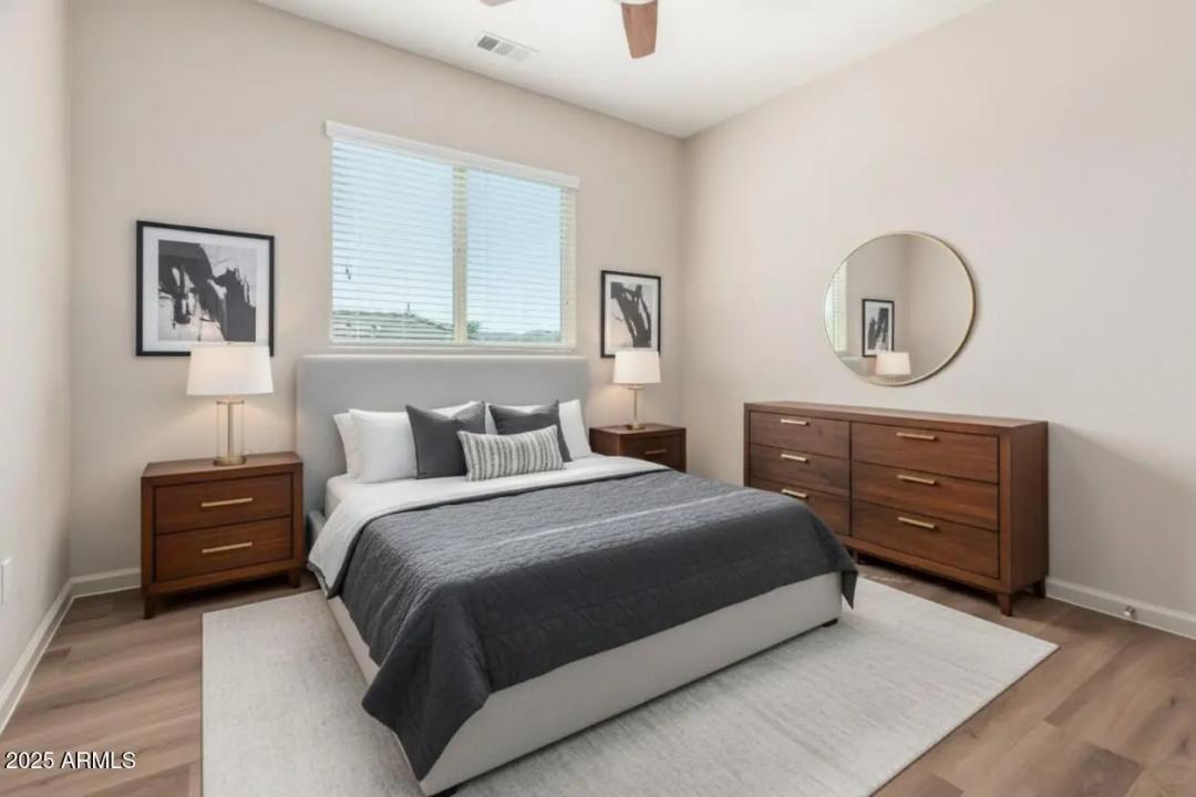 Real Estate Picture 20