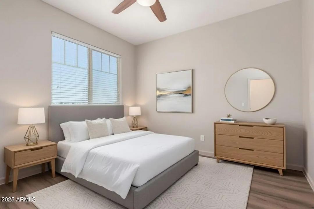 Real Estate Picture 22