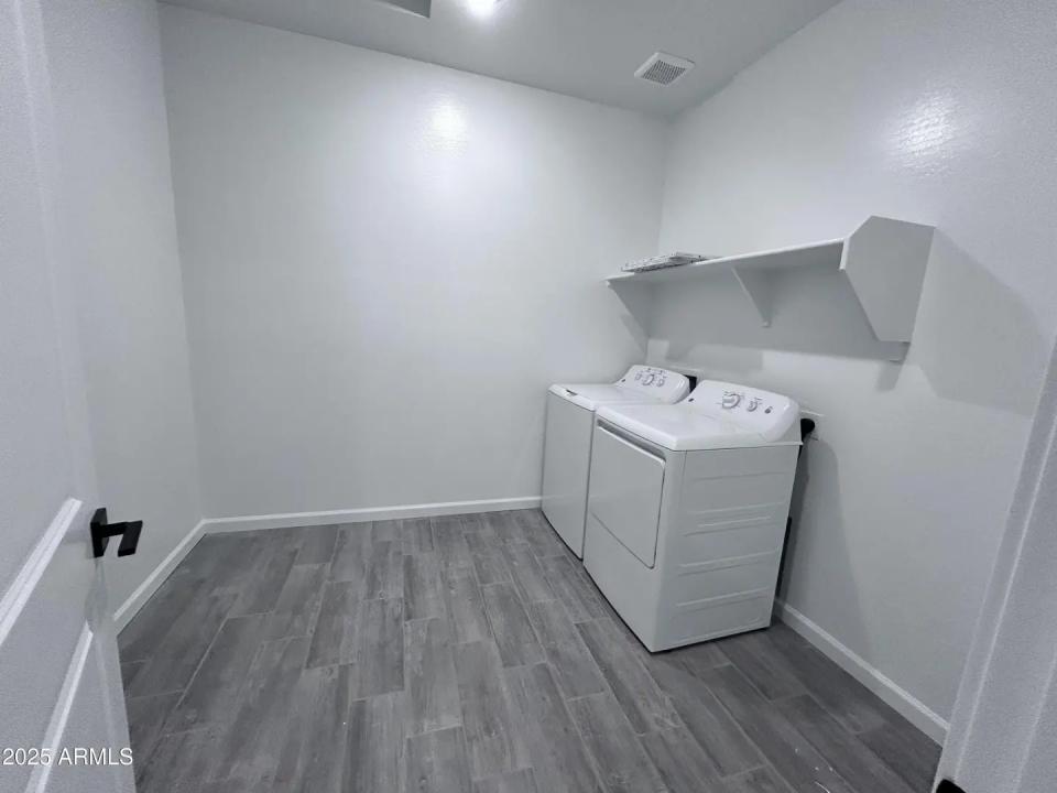 Real Estate Picture 10