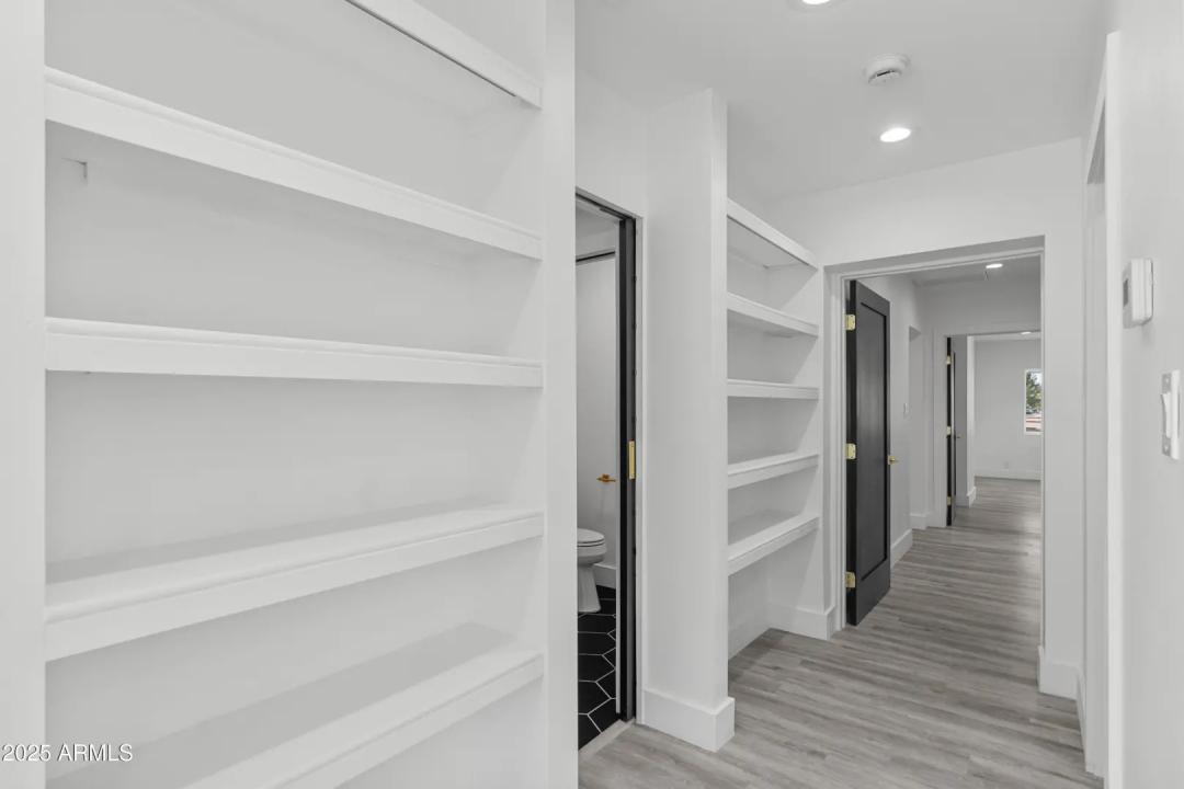 Real Estate Picture 18