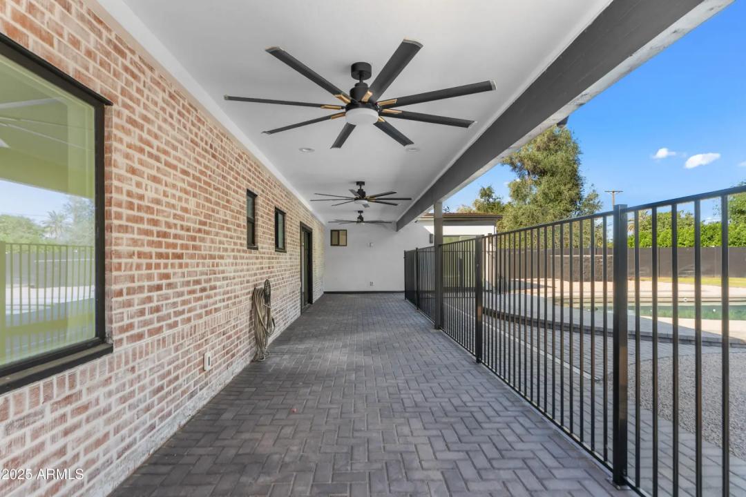 Real Estate Picture 34