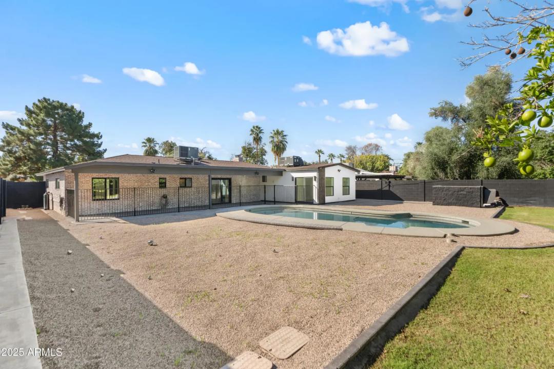 Real Estate Picture 36