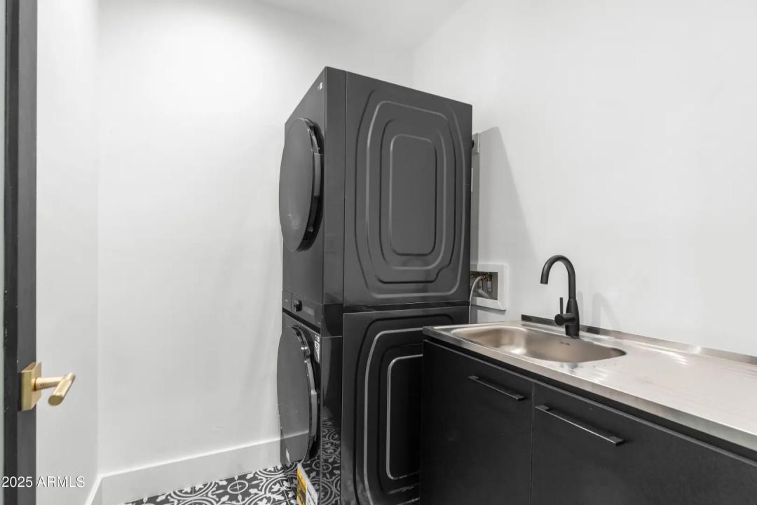 Real Estate Picture 18