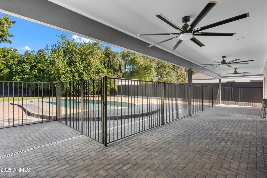 Real Estate Picture 29