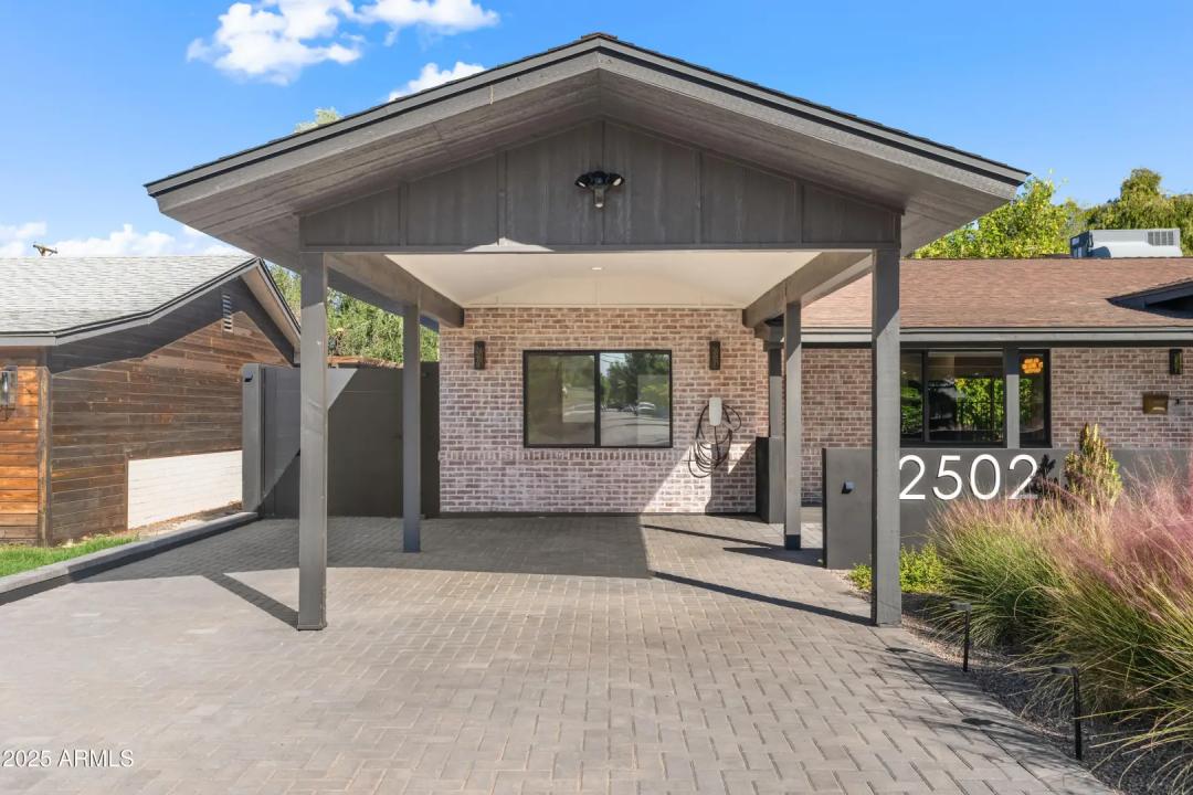 Real Estate Picture 2