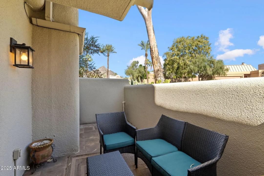 Real Estate Picture 15