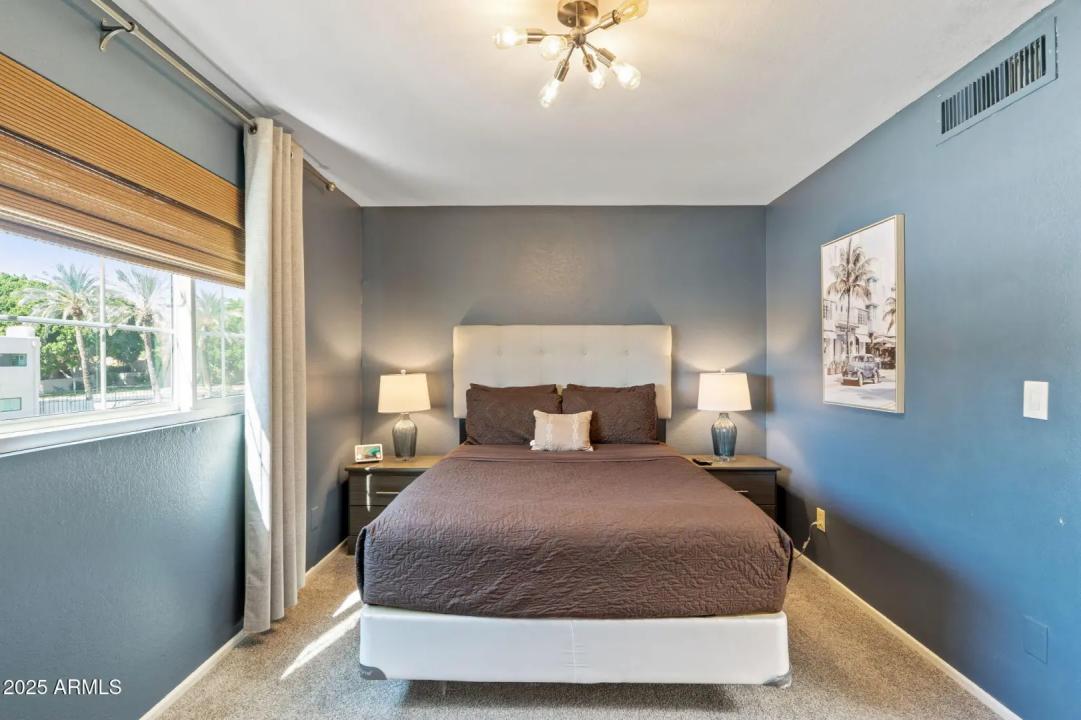 Real Estate Picture 33