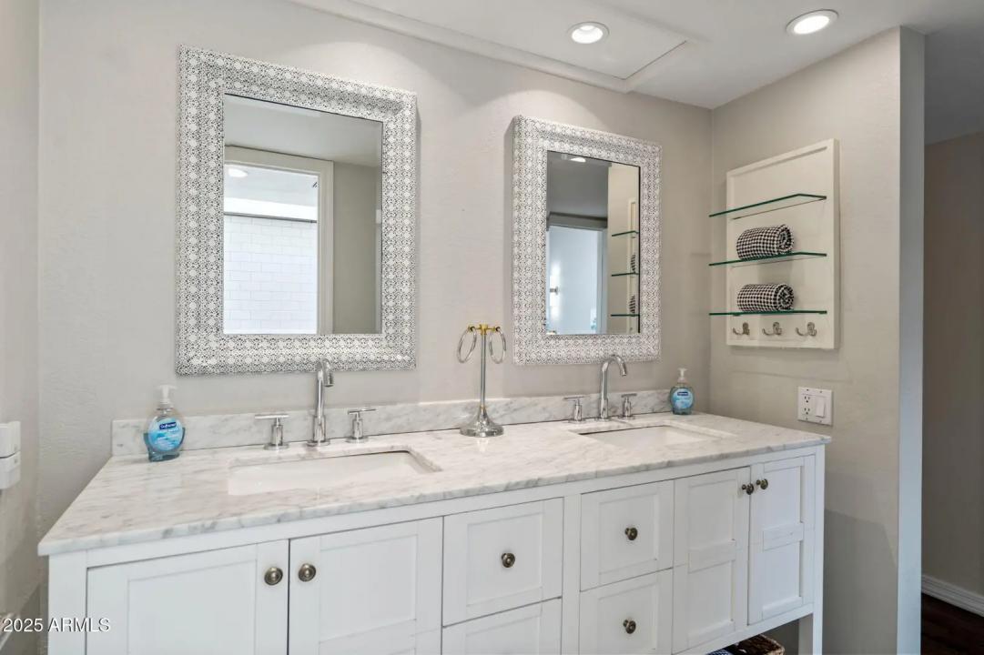 Real Estate Picture 26