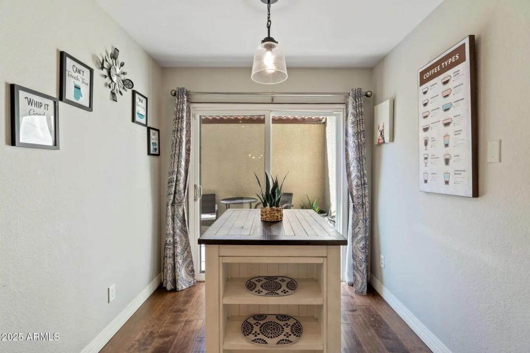 Real Estate Picture 6