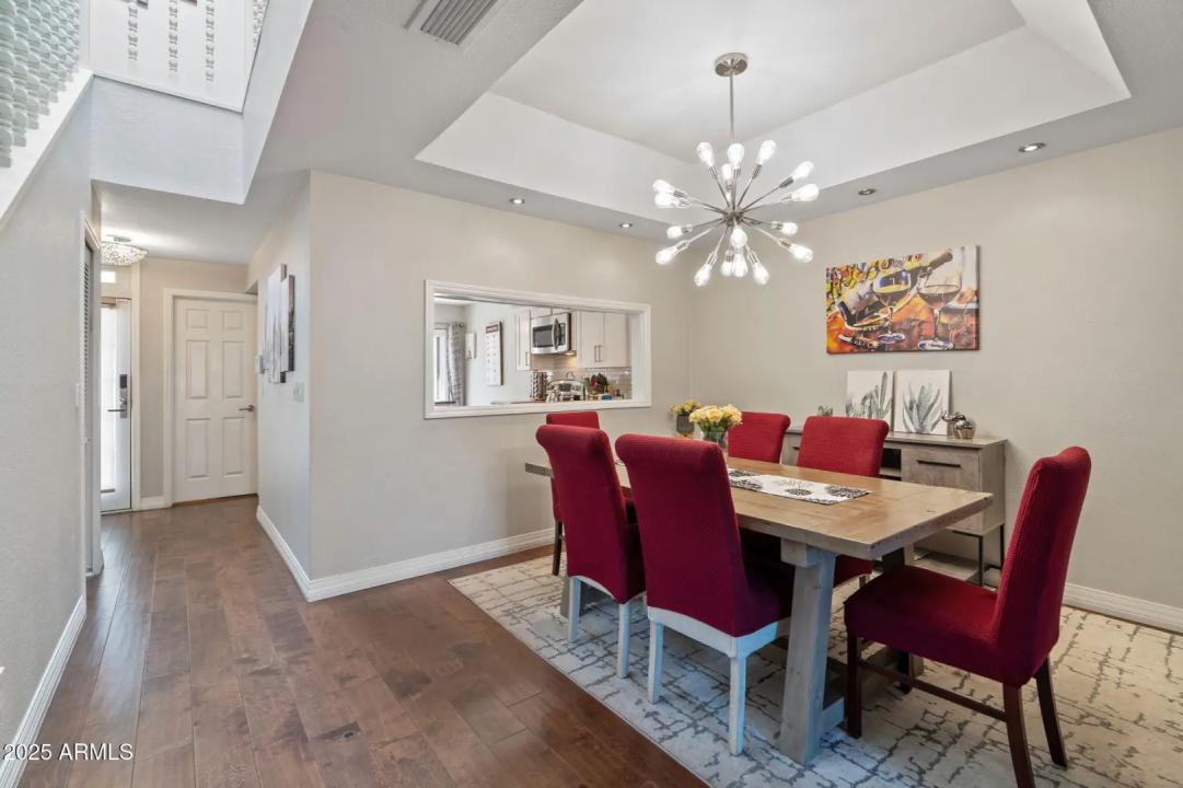 Real Estate Picture 14