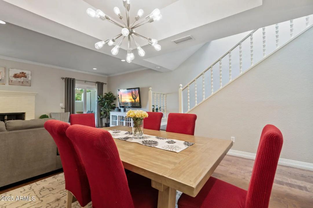 Real Estate Picture 18