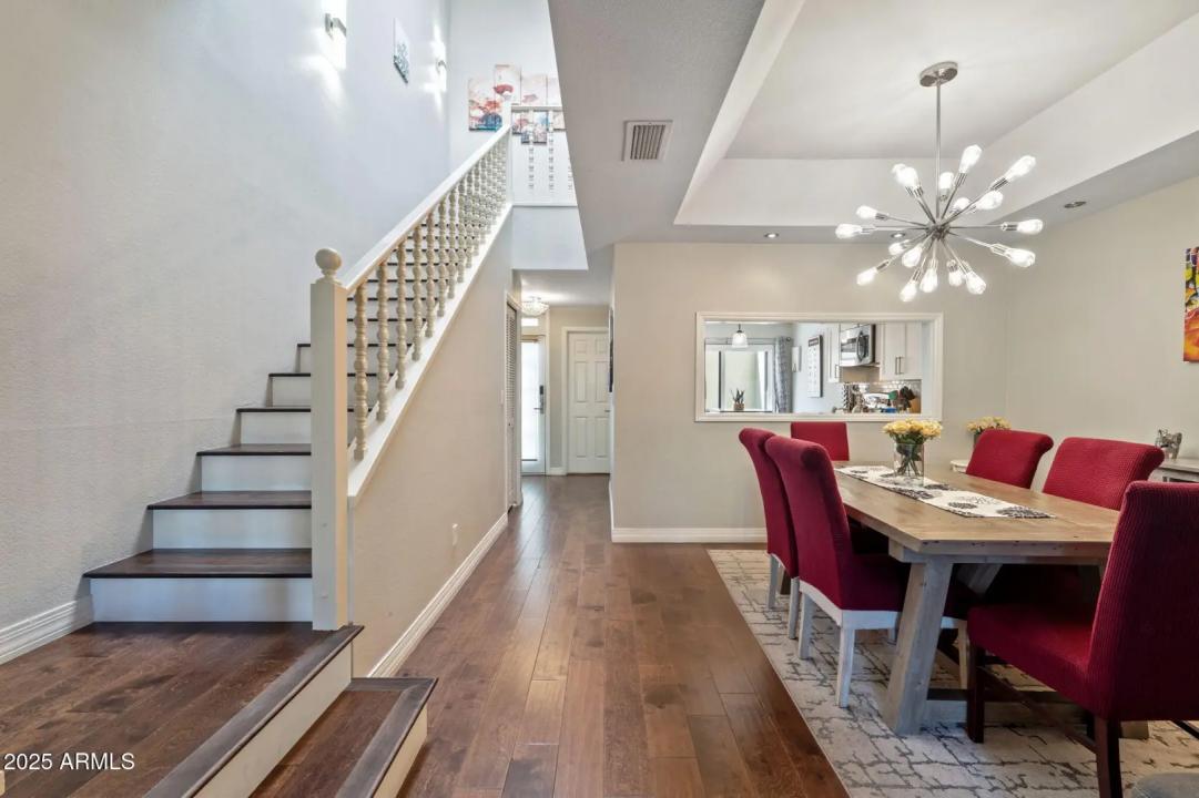 Real Estate Picture 16