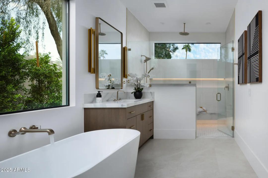 Real Estate Picture 20