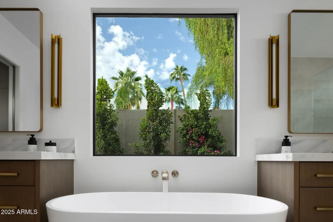 Real Estate Picture 21