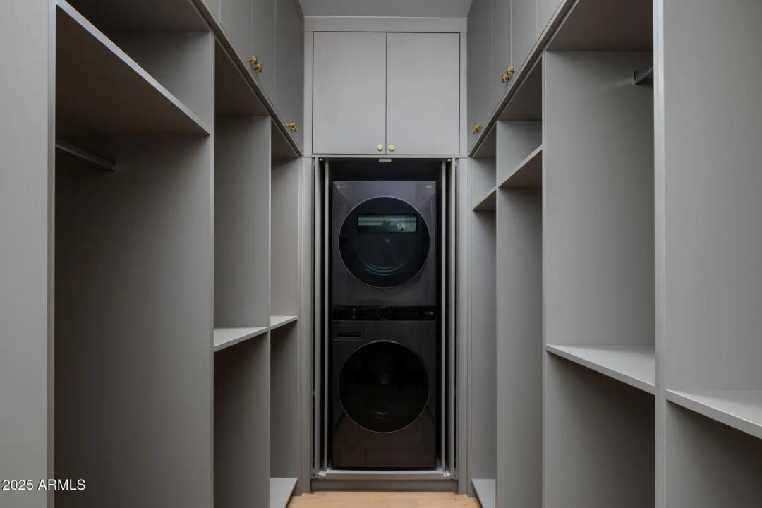 Real Estate Picture 23