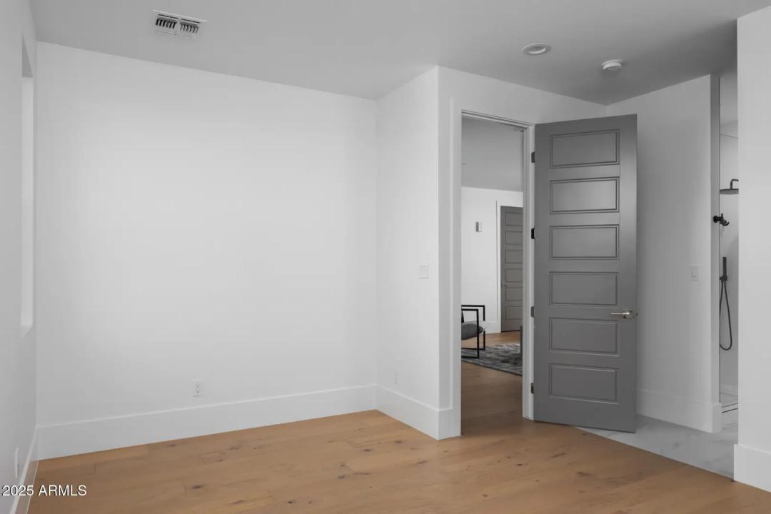 Real Estate Picture 37