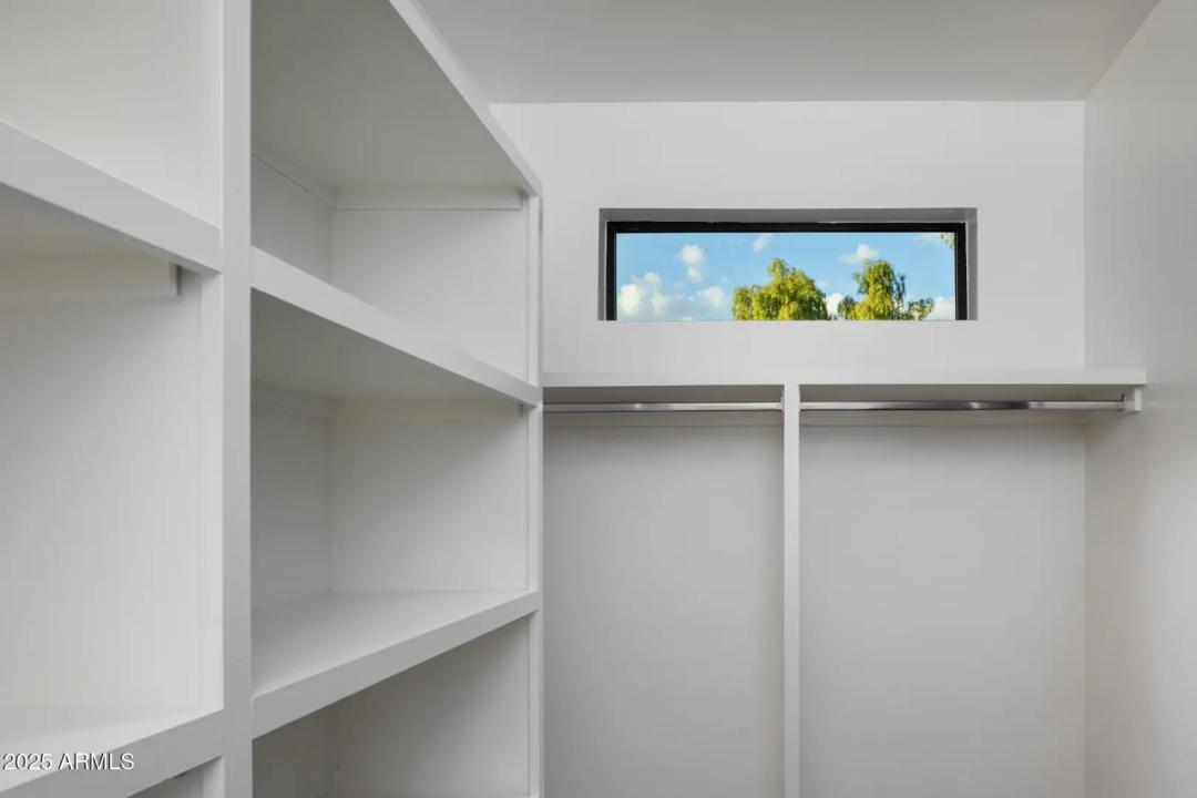 Real Estate Picture 39