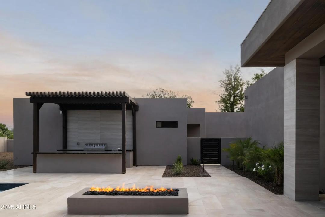 Real Estate Picture 37