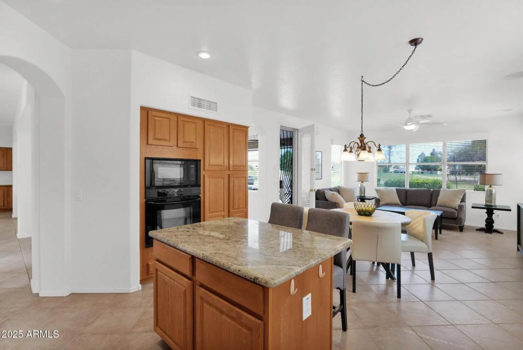 Real Estate Picture 5