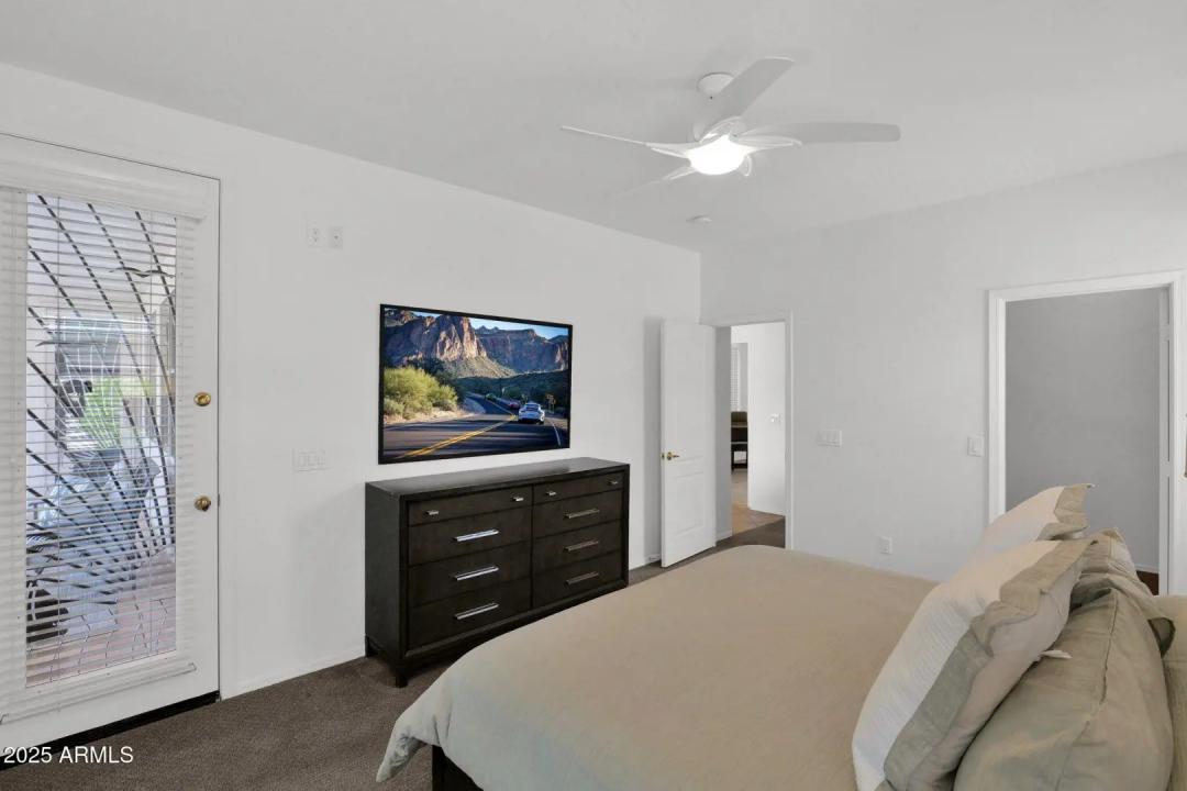 Real Estate Picture 24