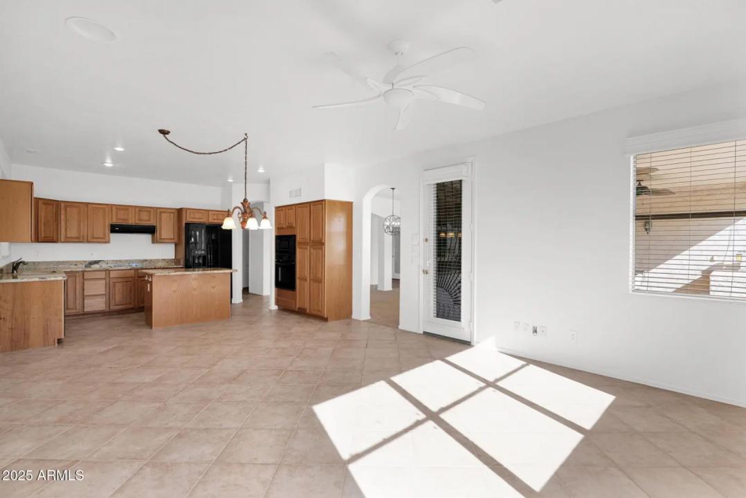 Real Estate Picture 9