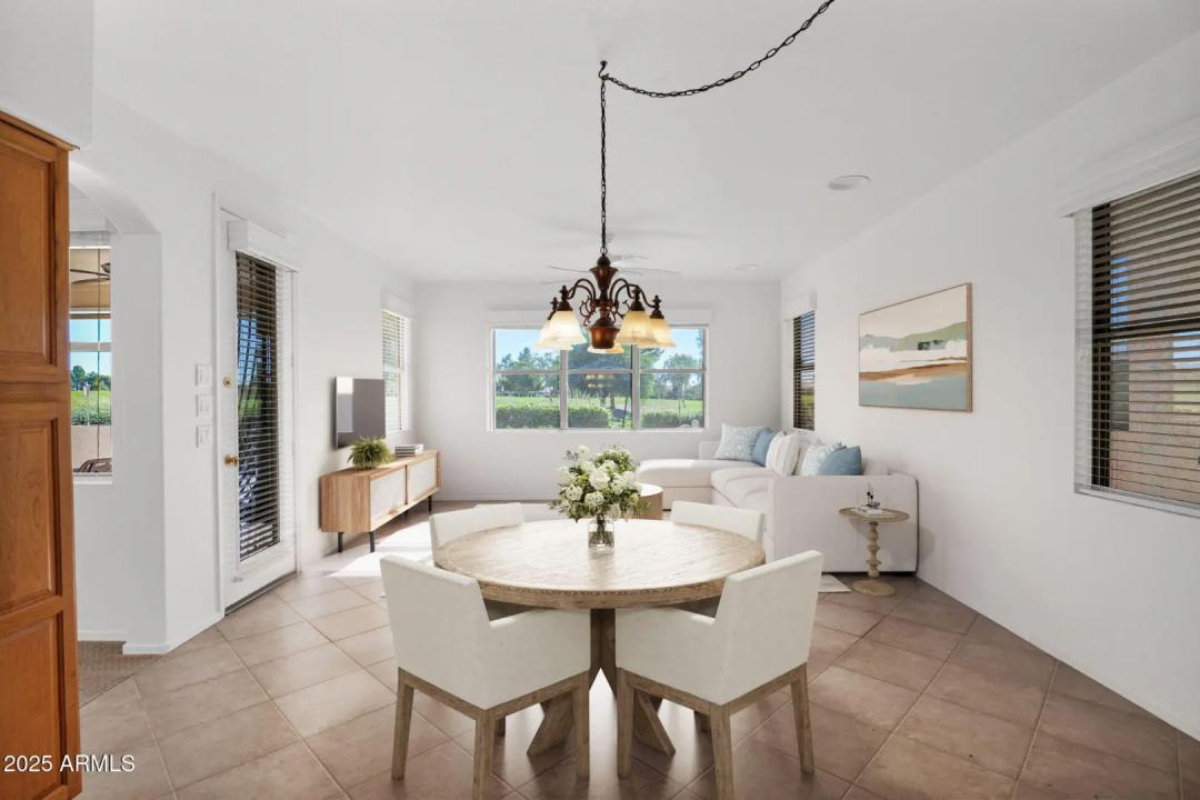 Real Estate Picture 14