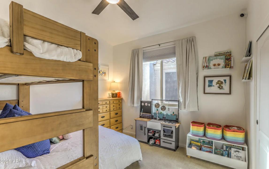 Real Estate Picture 23