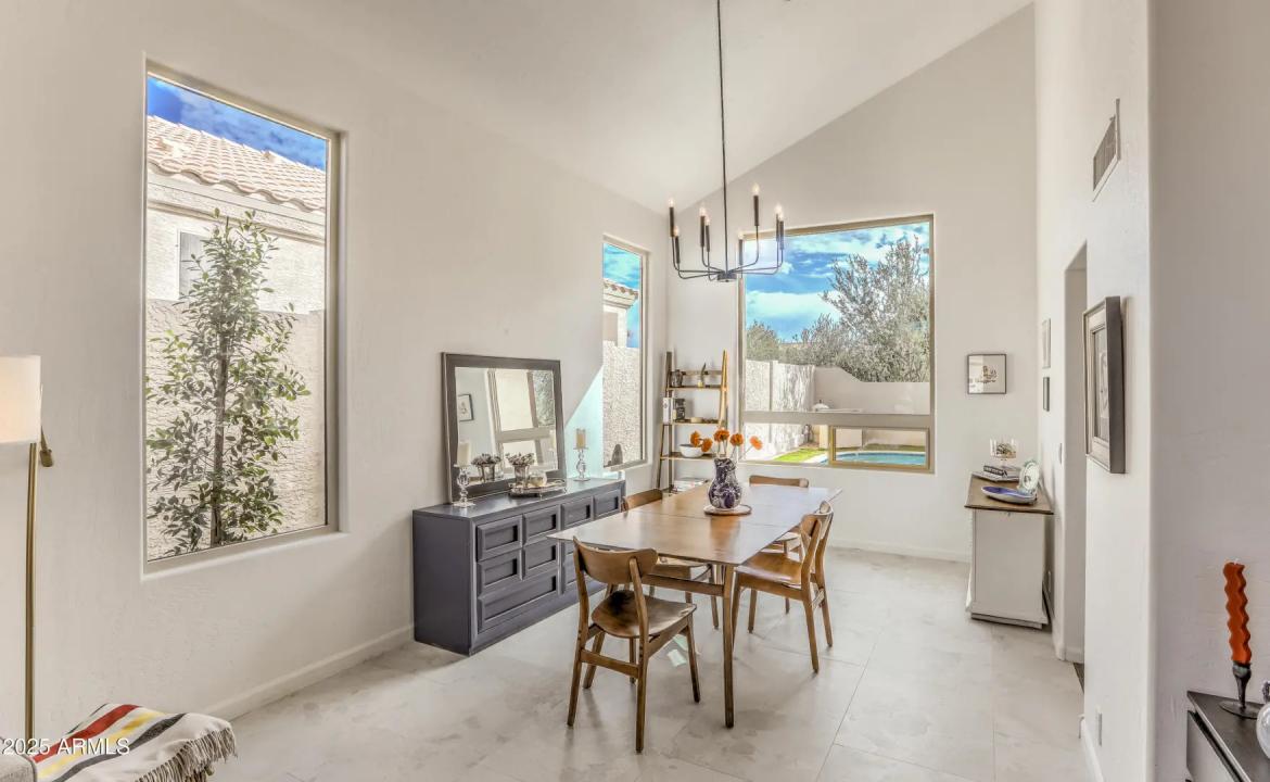 Real Estate Picture 5