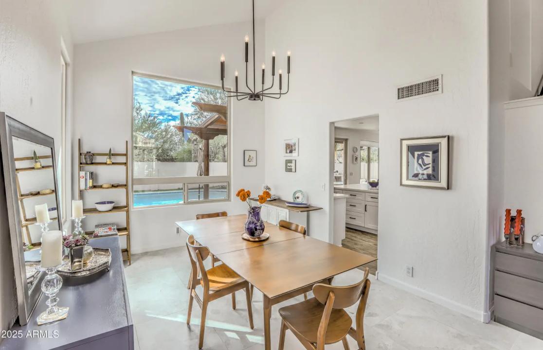 Real Estate Picture 6